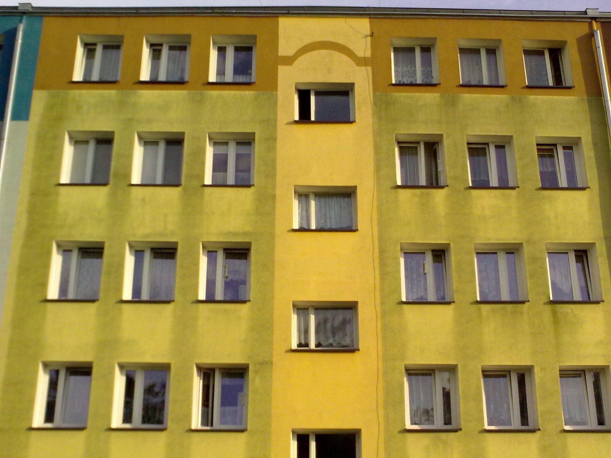 Czyszczenie elewacji, malowanie elewacji Mycie i czyszczenie elewacji z zabrudzeń, czyszczenie glonów z elewacji Opolskie, Śląskie, Dolnośląskie